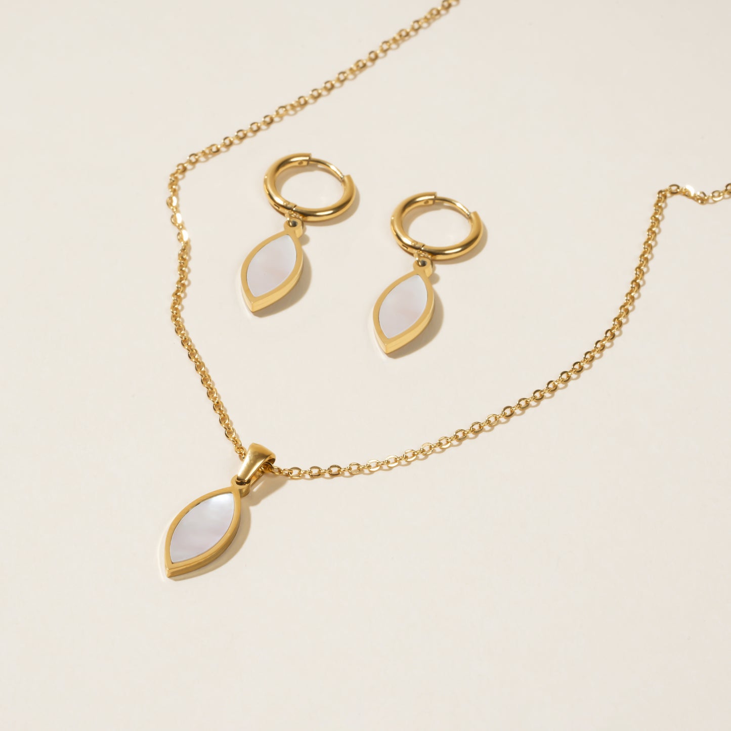 Imogen White Gold Set
