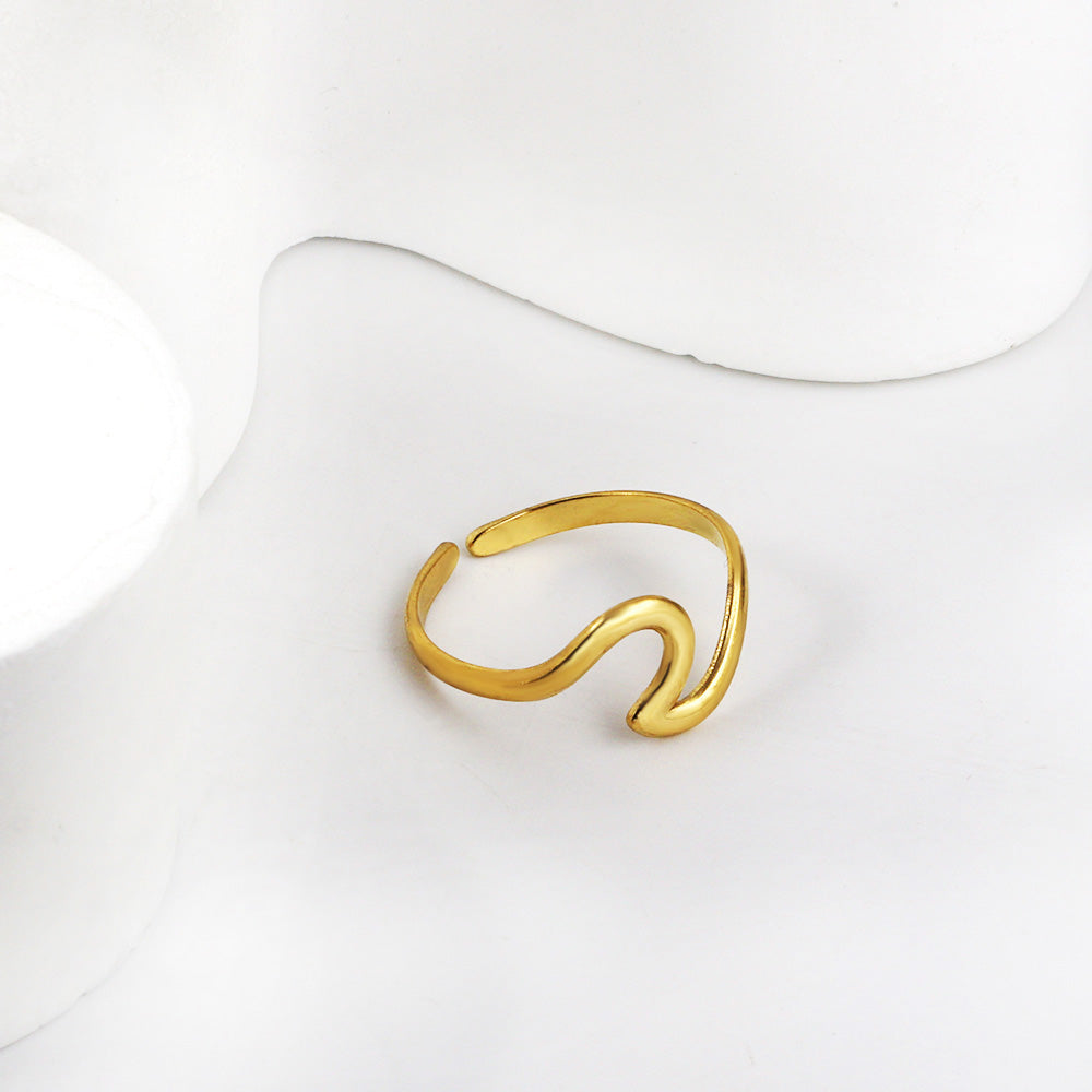 Wavey Ring