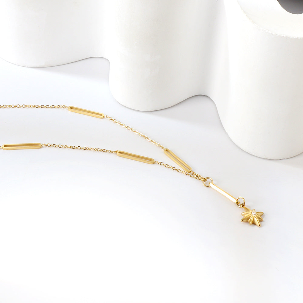 Jean Star Gold Necklace