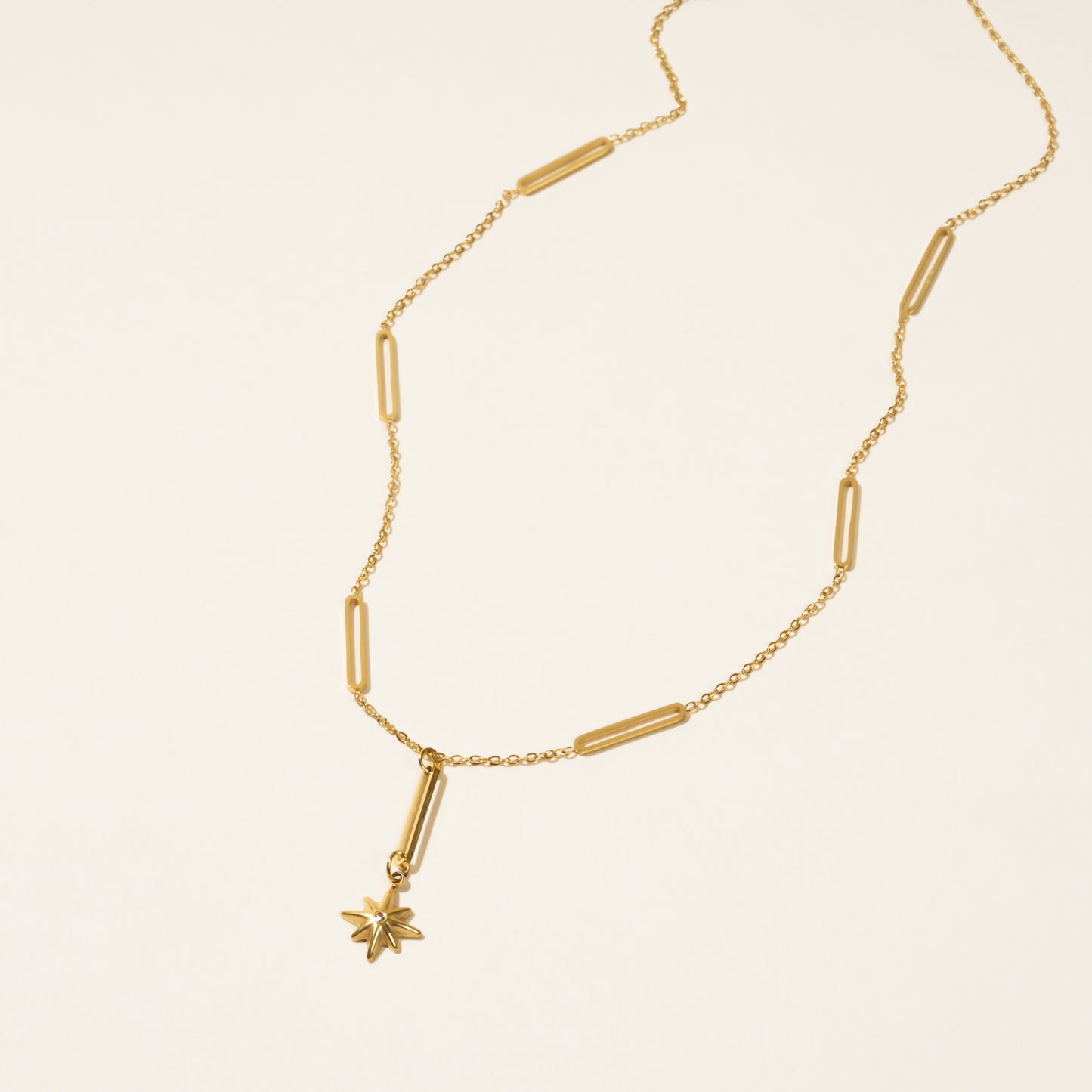 Jean Star Gold Necklace